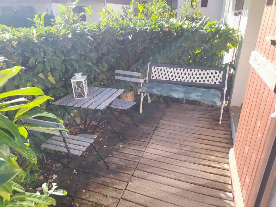 Apartamento Rez De Jardin / Pieds Des Pistes Bernex Exterior foto
