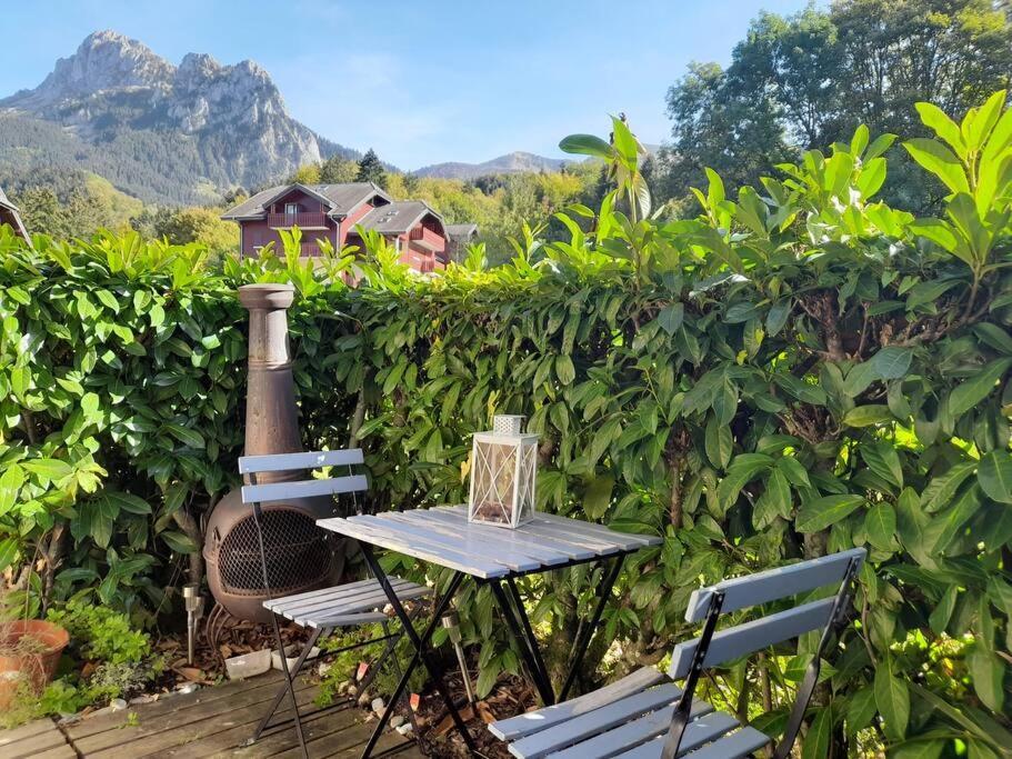 Apartamento Rez De Jardin / Pieds Des Pistes Bernex Exterior foto